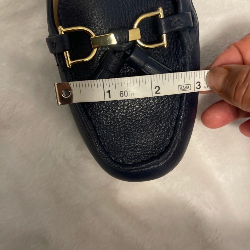 Talbots Navy Blue Leather Loafers with
Gold Hardware Made In Vietnam Size 8M - Picture 13 of 14